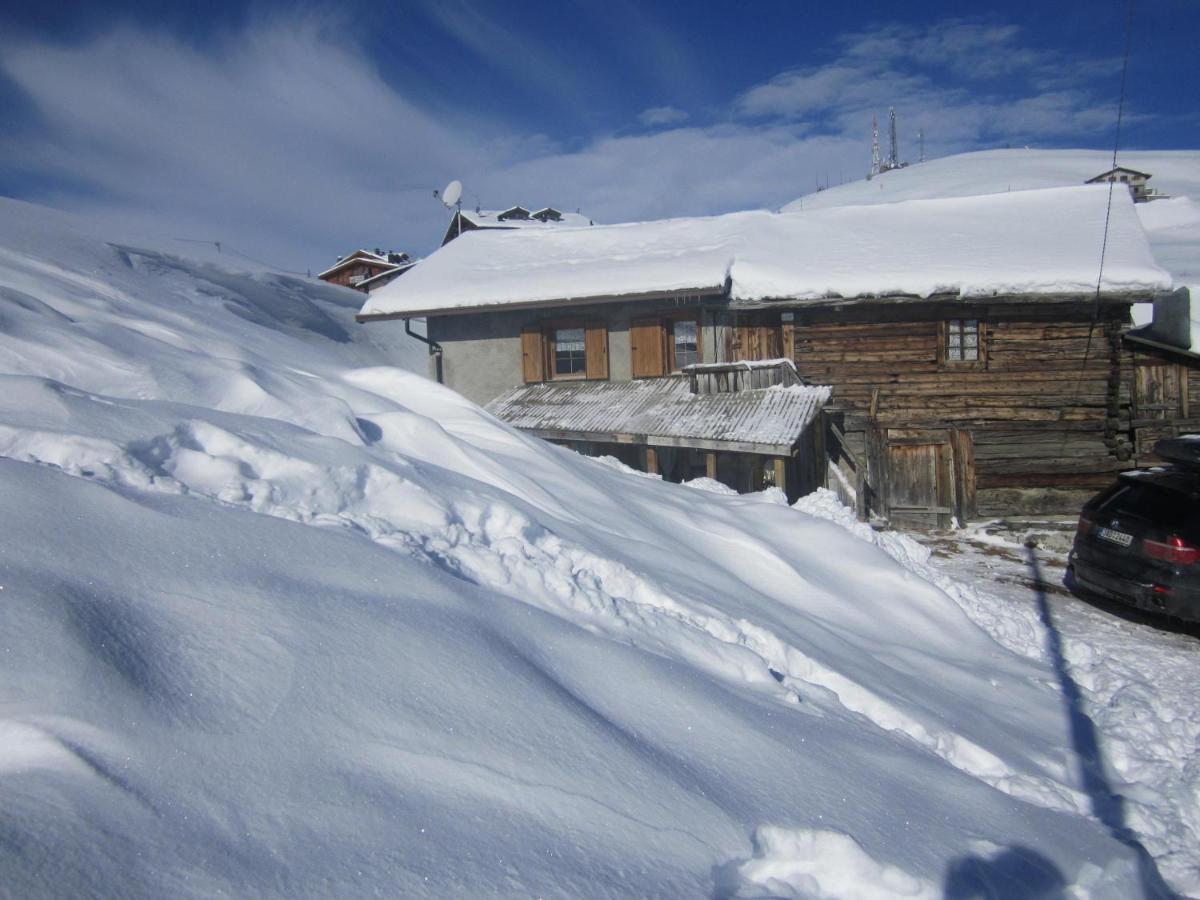 La Tea Di Heidi Apartment Livigno Bagian luar foto