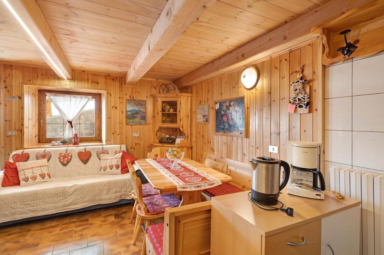 La Tea Di Heidi Apartment Livigno Bagian luar foto