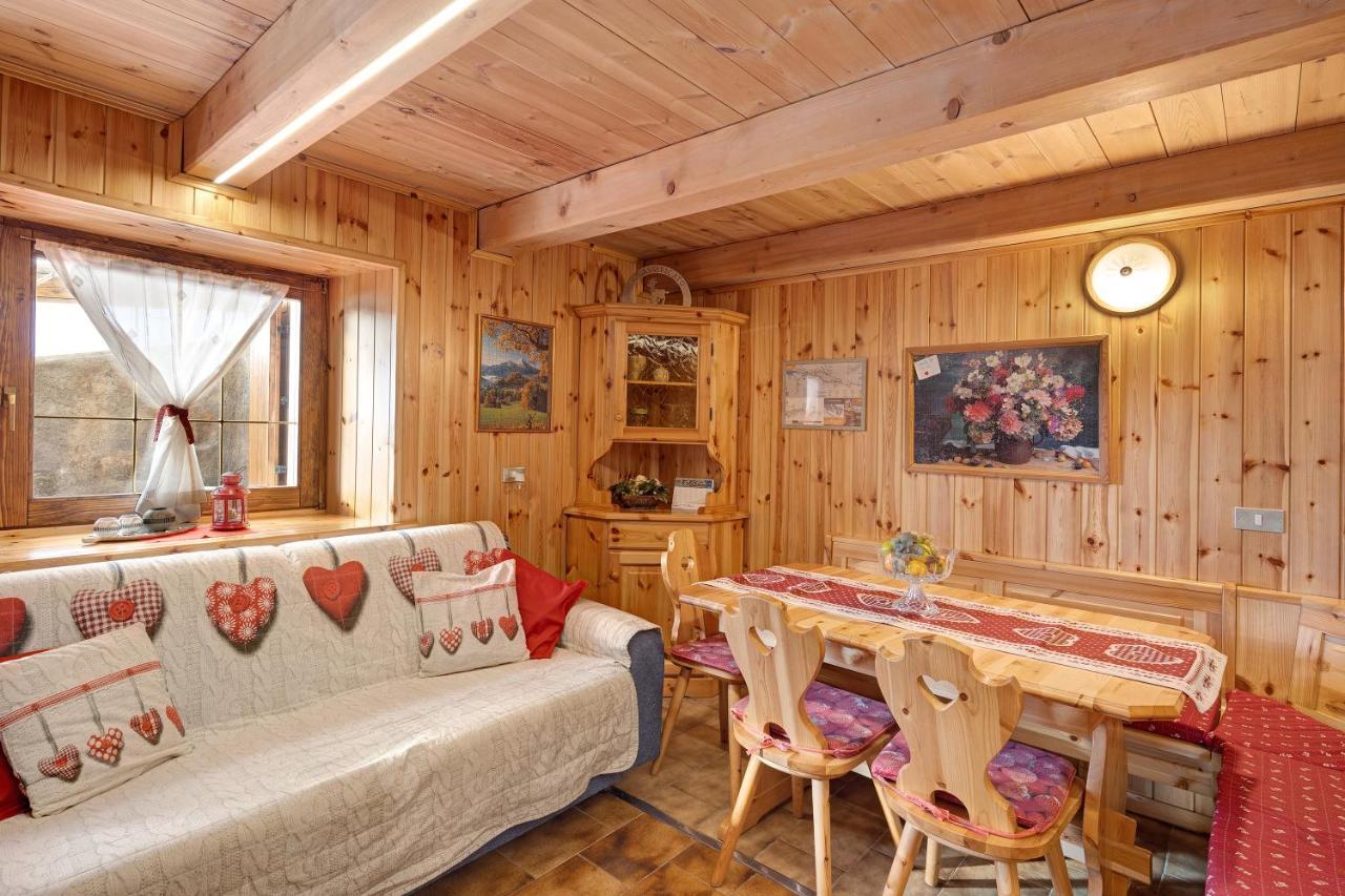 La Tea Di Heidi Apartment Livigno Bagian luar foto